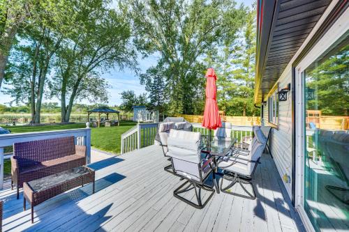 Antioch House | Dock, Kayaks, Game Room Lakefront Antioch Home!