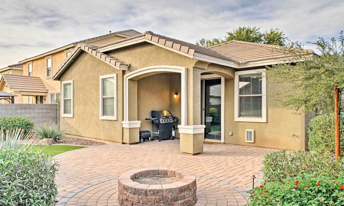 Gilbert House | Dog-Friendly Arizona Retreat w/Patio & Grill!