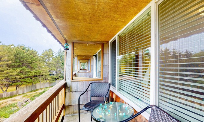 Neskowin Condo | Dog-friendly oceanfront condo with beach access, & updated interior