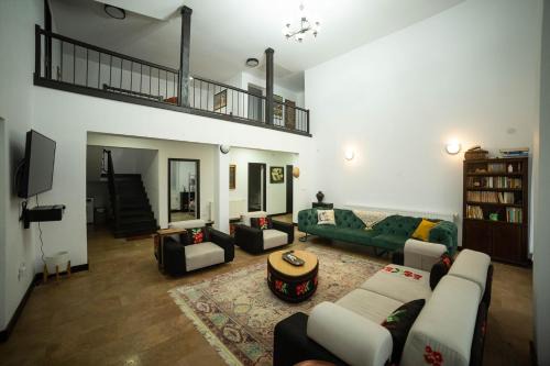 Deda House | Doispe Nuci