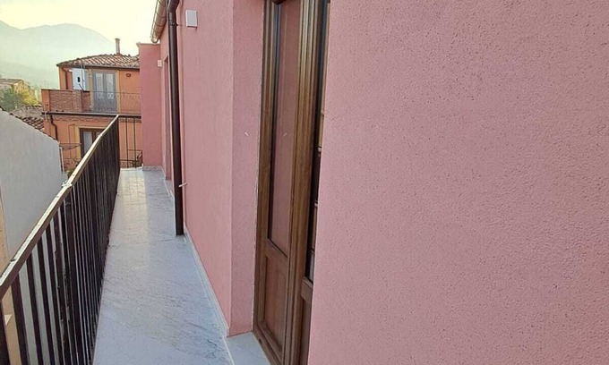 Isnello Apartment | Dolce-Giardino, Elegant 2-Bed Apartment with Stunning Views