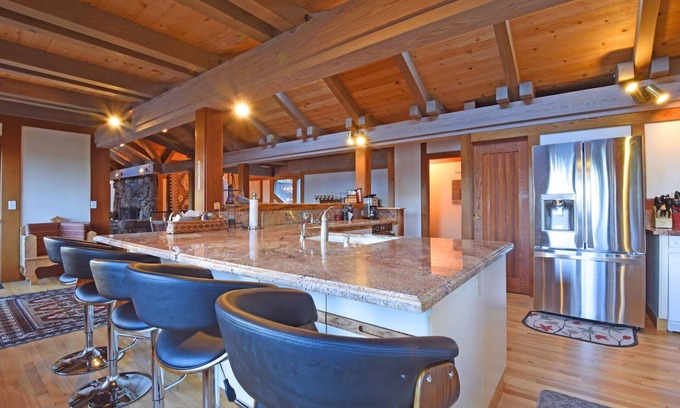 Lake Forest House | Dollar Point Delight