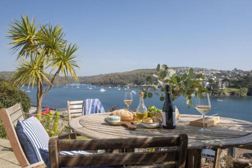 Fowey House | Dolly's Plaice, Fowey