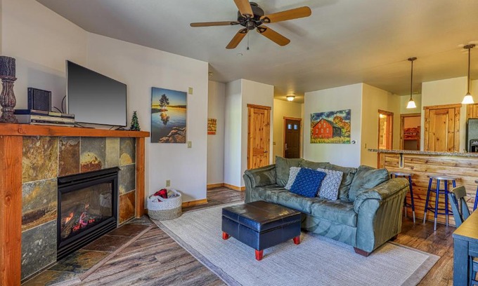 Truckee Apartment | Dolomite Delight