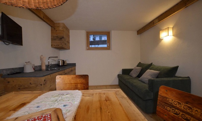 Cortina d'Ampezzo Apartment | Dolomiti charme 4 pax