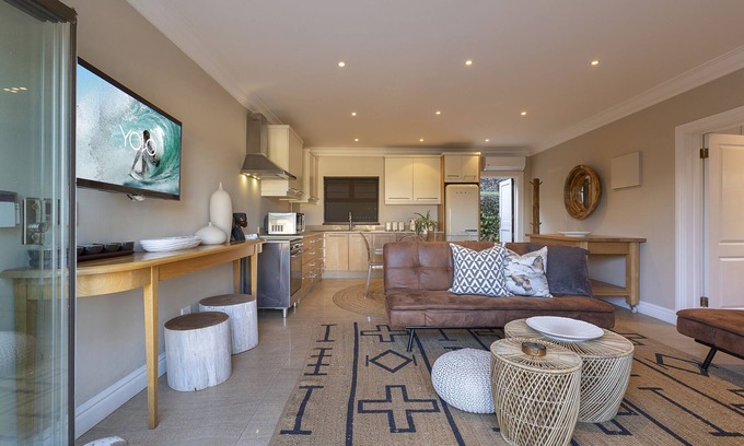 Umhlali Beach Villa | Dolphin Coast YOLO Spaces - Ballito Beach House Villa