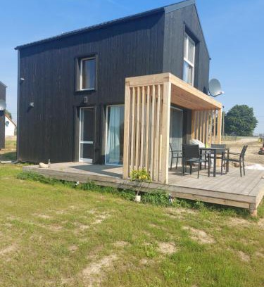 gmina Biskupiec House | Dom Mazury w Ilawie czerwony i zielony