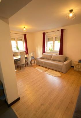 Rzeszow Apartment | Dom na wyłączność #Beskidzka FV PARKING IMPREZY dozwolone