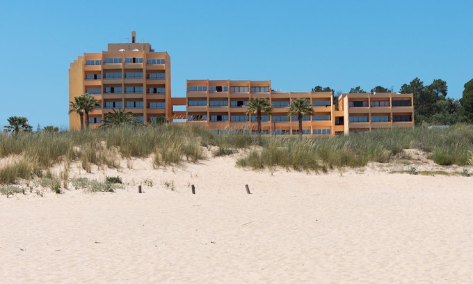 Meia Praia Apartment | Dom Pedro Lagos