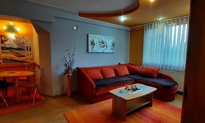 Medijana Apartment | Domacinstvo La ViE u gradu