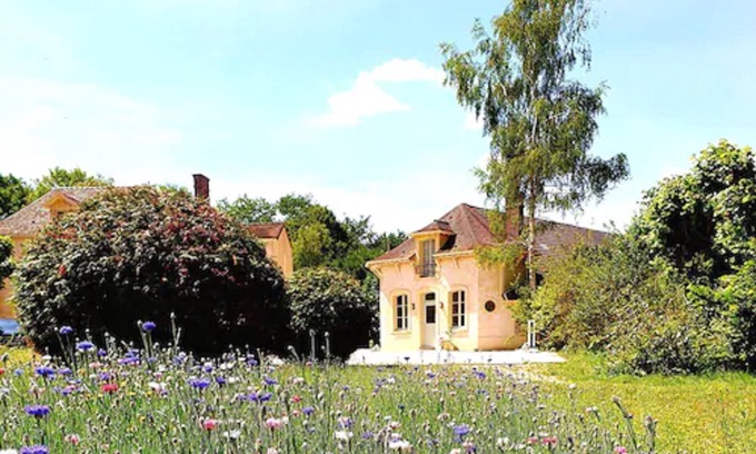 Gambais Bed & Breakfast | Domaine les Bruyères