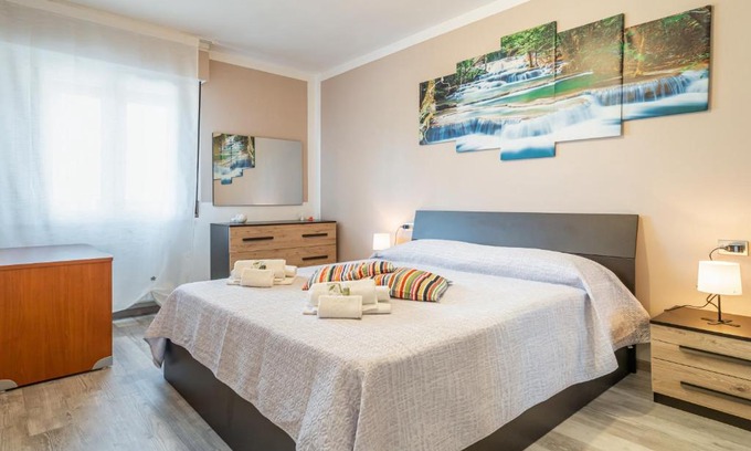 Luni Mare Apartment | Domus Lucis Apartment Terrace & Private Parking