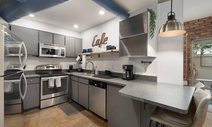 Pierson Place Historic District House | Donny's Den
