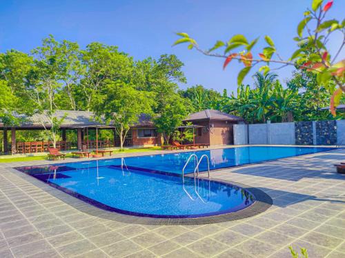 Pallebedda Hotel | Doola River Edge