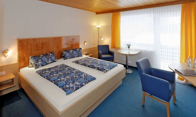 Obertrubach House | Doppelzimmer - Gästehaus Brütting