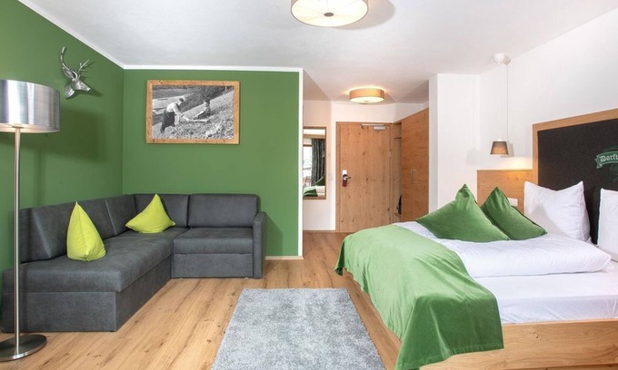 Pertisau Cottage | Doppelzimmer mit Balkon Kat. A - Gasthof Dorfwirt