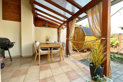 Keszthely Apartment | Dora Holiday House & Apartments