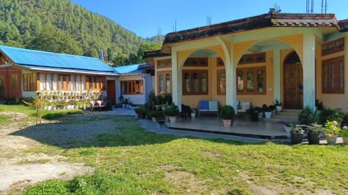 Bomdila House | Dorjeehomestay