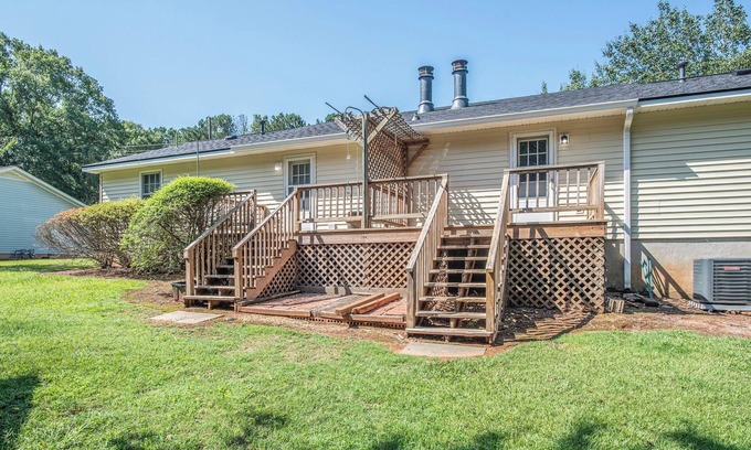 Athens House | Double Dawg 1