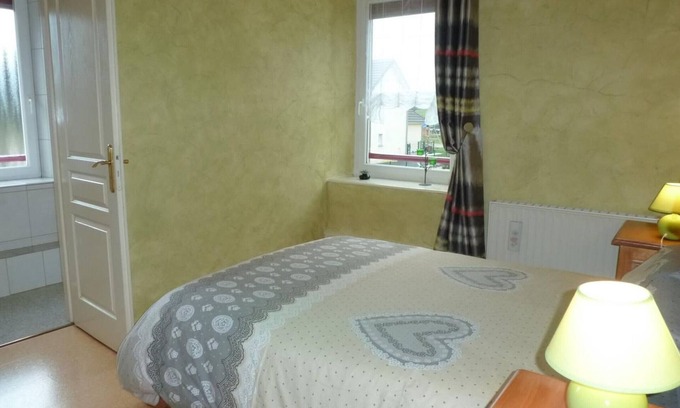 Villafans Bed & Breakfast | Double room with lounge and garden in Villafans, Wifi, Guest table