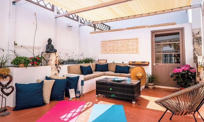 Zebbug House | Double Room with Terrace - Comino