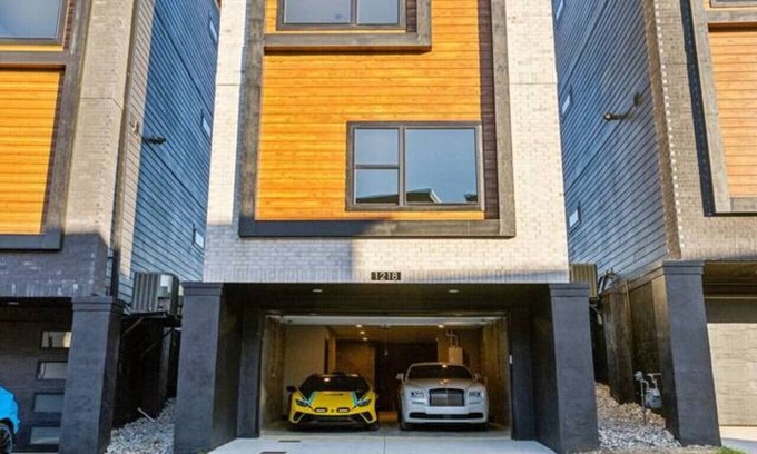Madison House | Double the fun! Sleeps 24!