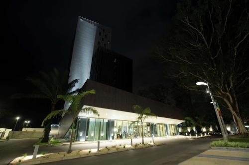 Pointe-Noire Hotel | Doubletree By Hilton Pointe-Noire City Centre