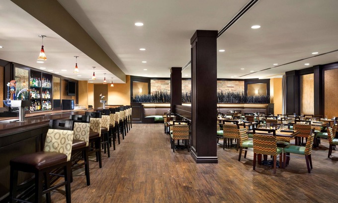 Las Colinas Hotel | DoubleTree by Hilton Dallas - DFW Airport North