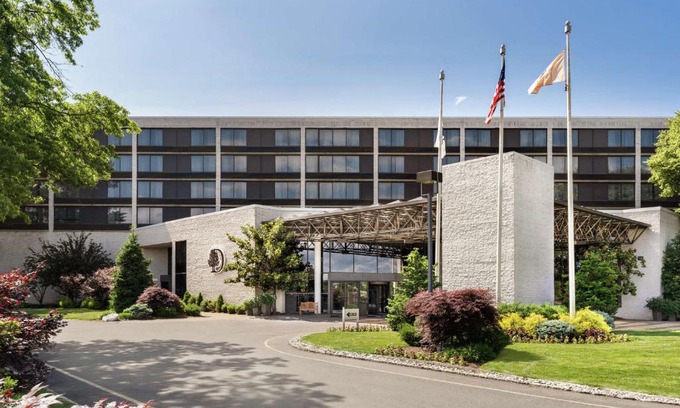 Somerset Hotel | DoubleTree by Hilton Hotel & Executive Meeting Center Somerset