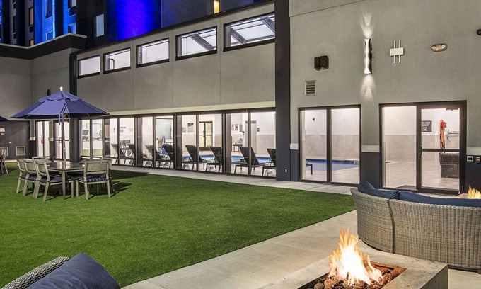 Cranbury Hotel | Doubletree by Hilton Monroe Township Cranbury