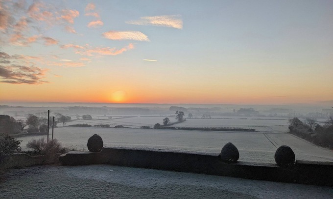 Cuddesdon House | DOVE HOUSE FARM, pet friendly, luxury holiday cottage in Wheatley