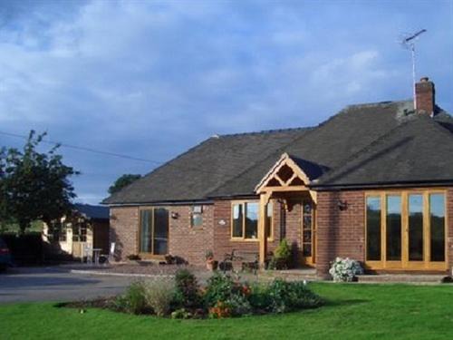 Denstone Bed & Breakfast | Dove Meadow