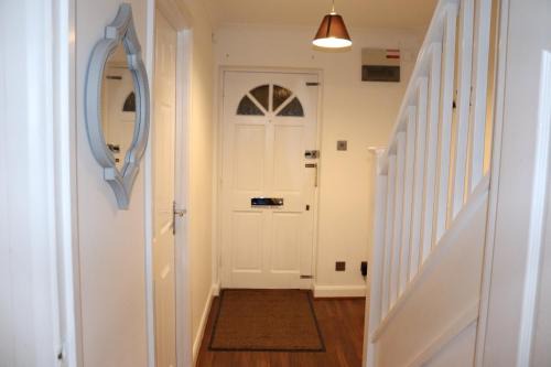 Rochester Apartment | Dove's Place in historic Rochester with Parking