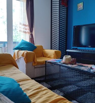 Kaisariani Apartment | Down town house with uni sence!