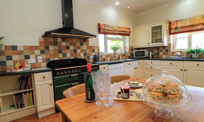 Bishopstrow Cottage | Downs View