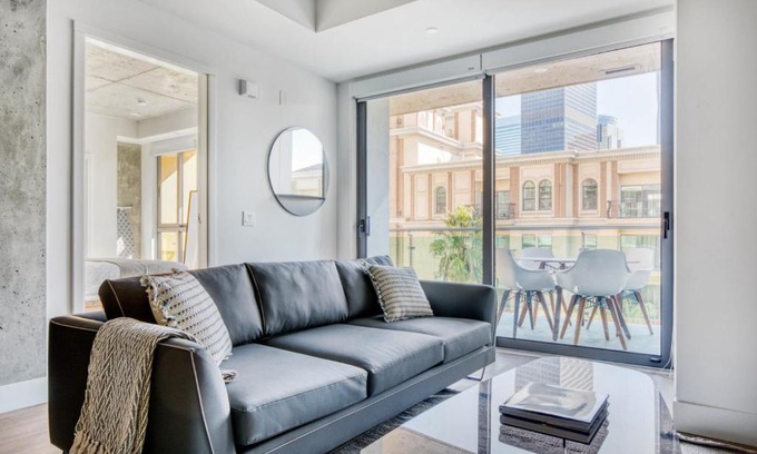 City West Apartment | Downtown 1BR w Pool Gym WD nr Staples Center LAX-556