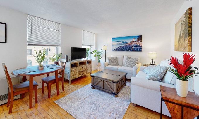 Downtown Portland Apartment | Downtown apartment with modern design & W/D access - dog-friendly