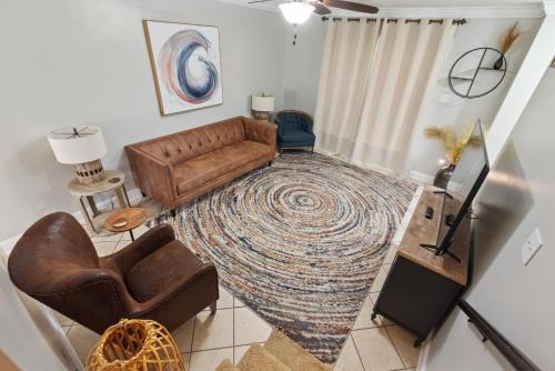 Biloxi Apartment | Downtown Ocean Springs Townhouse 3 bedrooms