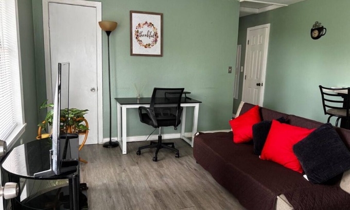 Park East Apartment | Downtown Sarasota Florida Vacation Rental, 2BR/2BA Apt, 5–10min to Lido & Siesta