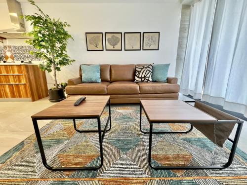 Avenida Revolucion Apartment | Downtown Tijuana 1 BR Ave Revolucion Suite 1st floor