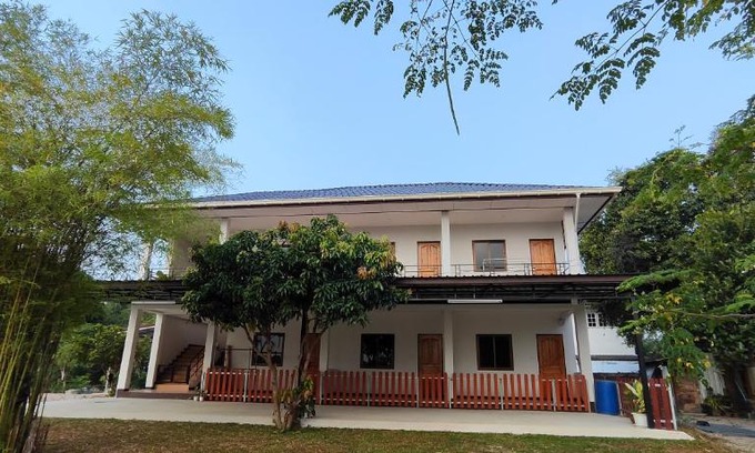 Ban Chang Apartment | Dowslom Place