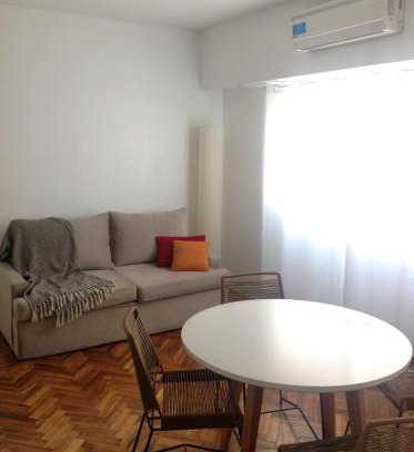 Buenos Aires Central Business District Apartment | Dpto completo, luminoso y tranquilo en San Telmo