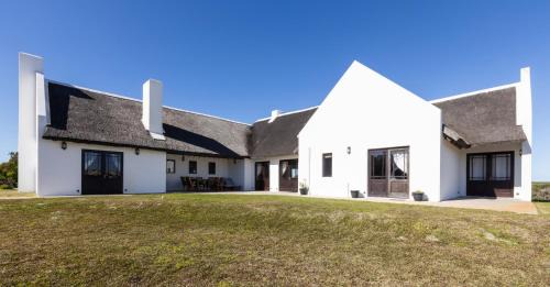 Leipoldtville Cabin | Draaihoek Lodge & Restaurant