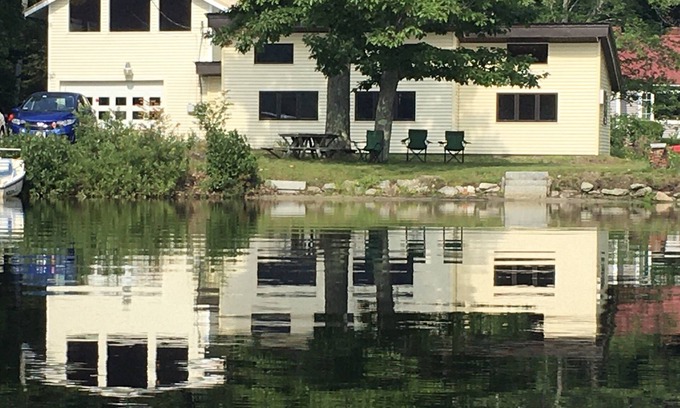 Mount Sunapee Cottage | Dragonfly Cottage on Beautiful Mountainview Lake
