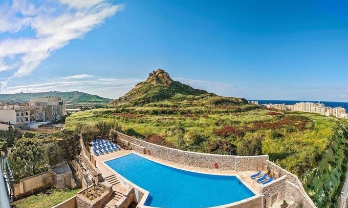 Marsalforn Apartment | Dreams of Holiday. Apartment with Pool