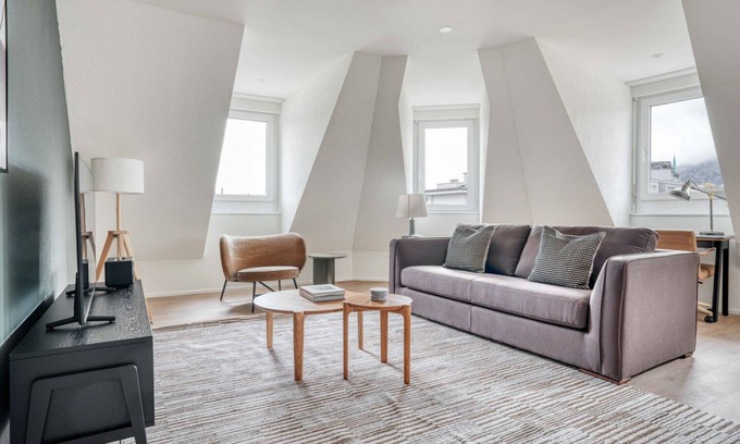 Sihlfeld Apartment | Dreamy Wiedikon 4.5 Room w/Storage & W/D, 3 min to Market, by Blueground