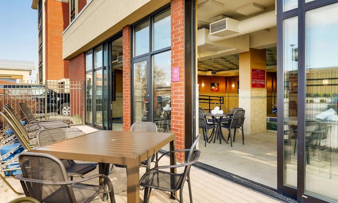 St. Peters Hotel | Drury Inn & Suites St. Louis St. Peters