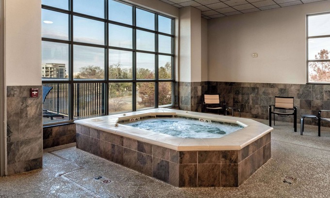 Downtown Wichita Hotel | Drury Plaza Hotel Broadview - Wichita