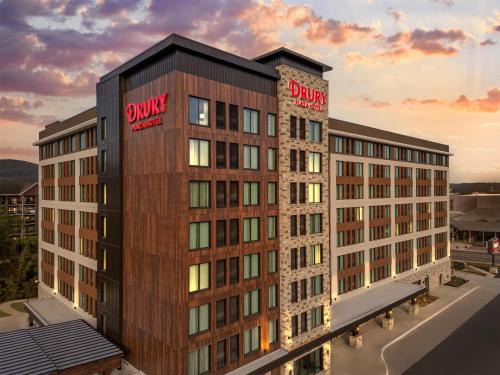 Pigeon Forge Hotel | Drury Plaza Hotel Pigeon Forge