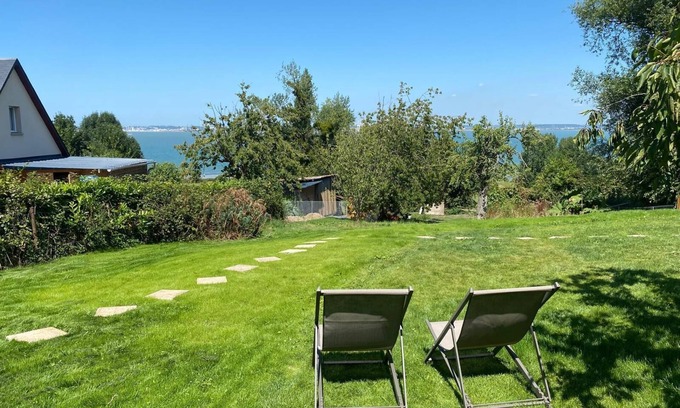 Cricqueboeuf Apartment | Du côté de Deauville ; Gites in Honfleur bay